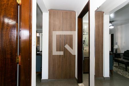 Apartamento à venda com 67m², 2 quartos e 1 vaga Apartamento à venda com 67m², 2 quartos e 1 vagaCorredor - Armário