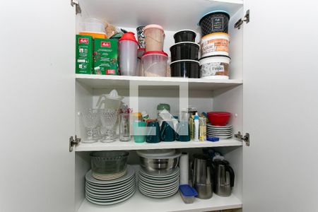 Apartamento à venda com 67m², 2 quartos e 1 vaga Apartamento à venda com 67m², 2 quartos e 1 vagaCozinha - Despensa