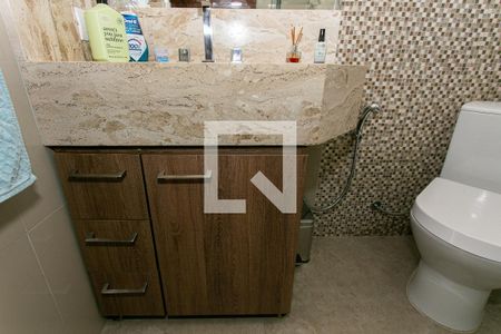 Apartamento à venda com 67m², 2 quartos e 1 vaga Apartamento à venda com 67m², 2 quartos e 1 vagaBanheiro