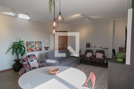 Apartamento à venda com 220m², 3 quartos e 3 vagasSala 2