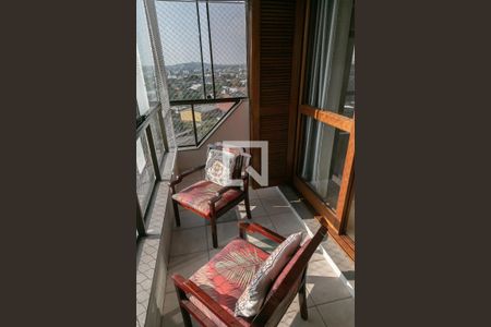 Apartamento à venda com 220m², 3 quartos e 3 vagasvaranda da suite