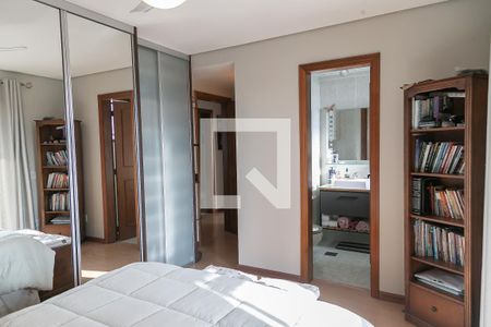 Apartamento à venda com 220m², 3 quartos e 3 vagasSuíte 1