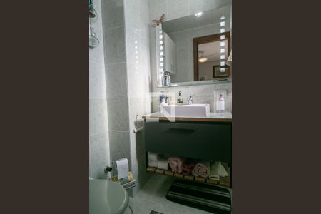 Apartamento à venda com 220m², 3 quartos e 3 vagasBanheiro da Suíte