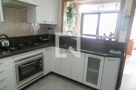 Apartamento à venda com 220m², 3 quartos e 3 vagasCozinha