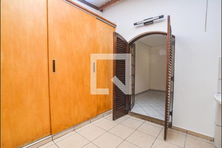 Casa à venda com 220m², 3 quartos e 4 vagasÁrea de Serviço