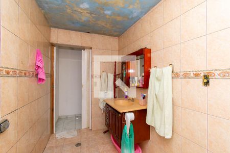 Casa à venda com 120m², 3 quartos e sem vaga Casa à venda com 120m², 3 quartos e sem vagaBanheiro da Suíte