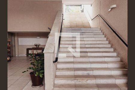 Apartamento à venda com 77m², 2 quartos e 1 vaga