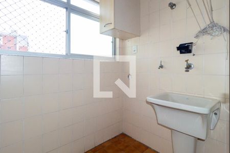 Apartamento à venda com 77m², 3 quartos e 1 vagaÁrea de Serviço