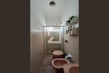 Casa à venda com 140m², 4 quartos e 2 vagasBanheiro