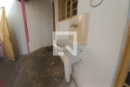 Casa à venda com 140m², 4 quartos e 2 vagasÁrea de Serviço 