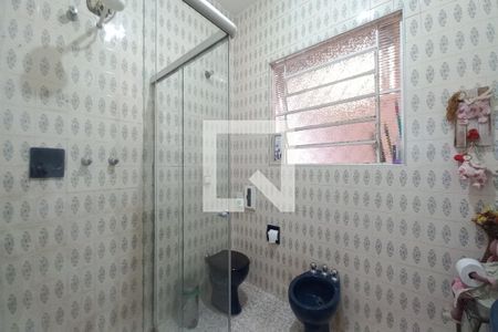 Casa à venda com 140m², 4 quartos e 2 vagasBanheiro