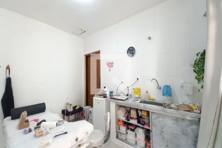 Casa à venda com 140m², 4 quartos e 2 vagasCozinha 