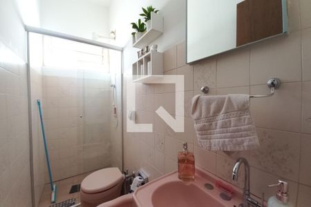 Casa à venda com 140m², 4 quartos e 2 vagasBanheiro