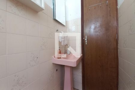 Casa à venda com 140m², 4 quartos e 2 vagasBanheiro