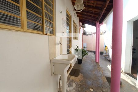 Casa à venda com 140m², 4 quartos e 2 vagasÁrea de Serviço