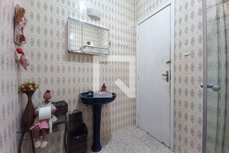 Casa à venda com 140m², 4 quartos e 2 vagasBanheiro