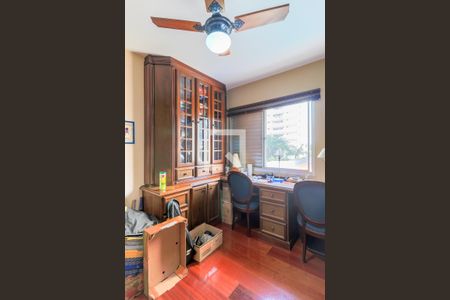 Apartamento à venda com 170m², 4 quartos e 2 vagas Apartamento à venda com 170m², 4 quartos e 2 vagasQuarto 2