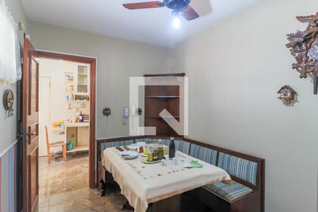 Apartamento à venda com 170m², 4 quartos e 2 vagas Apartamento à venda com 170m², 4 quartos e 2 vagasCopa