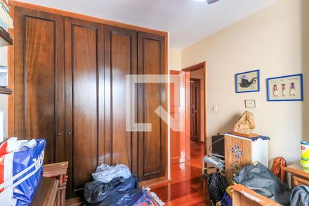Apartamento à venda com 170m², 4 quartos e 2 vagas Apartamento à venda com 170m², 4 quartos e 2 vagasQuarto 2