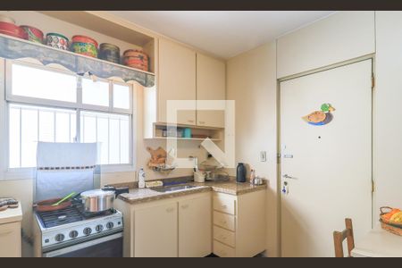 Apartamento à venda com 170m², 4 quartos e 2 vagas Apartamento à venda com 170m², 4 quartos e 2 vagasCozinha