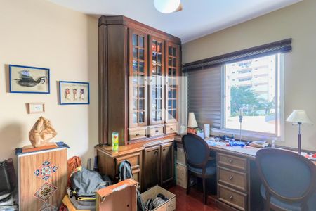 Apartamento à venda com 170m², 4 quartos e 2 vagas Apartamento à venda com 170m², 4 quartos e 2 vagasQuarto 2