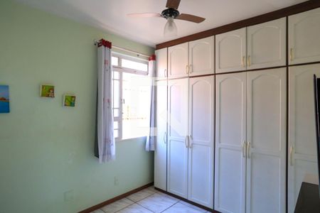 Casa à venda com 409m², 4 quartos e 4 vagasQuarto 2