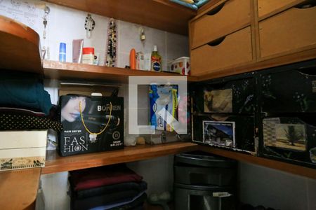 Casa à venda com 409m², 4 quartos e 4 vagasSuíte closet