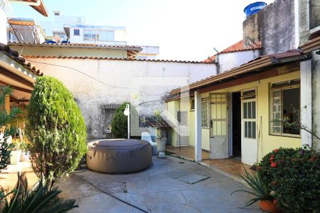 Casa à venda com 409m², 4 quartos e 4 vagasÁrea Externa