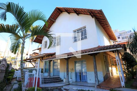 Casa à venda com 409m², 4 quartos e 4 vagasÁrea Externa