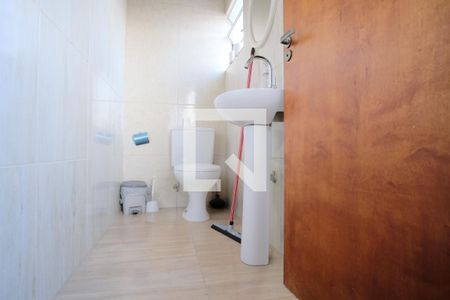 Casa à venda com 260m², 3 quartos e 3 vagasBanheiro de serviço