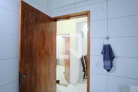 Casa à venda com 260m², 3 quartos e 3 vagasBanheiro Social