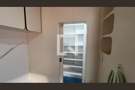 Casa para alugar com 929m², 4 quartos e 4 vagas Casa para alugar com 929m², 4 quartos e 4 vagasDispensa