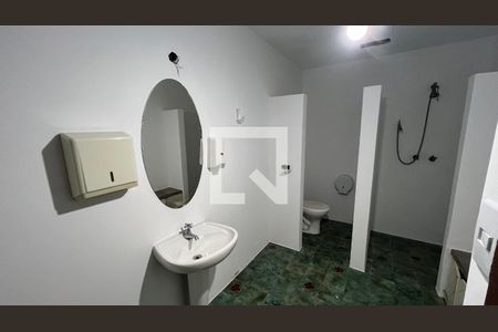 Casa para alugar com 929m², 4 quartos e 4 vagas Casa para alugar com 929m², 4 quartos e 4 vagasVestiário 1
