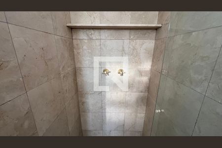 Casa para alugar com 929m², 4 quartos e 4 vagas Casa para alugar com 929m², 4 quartos e 4 vagasBanheiro da Suíte 2