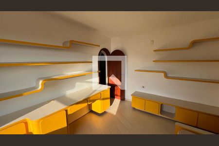 Casa para alugar com 929m², 4 quartos e 4 vagas Casa para alugar com 929m², 4 quartos e 4 vagasQuarto 1