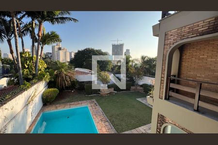 Casa para alugar com 929m², 4 quartos e 4 vagas Casa para alugar com 929m², 4 quartos e 4 vagasVaranda