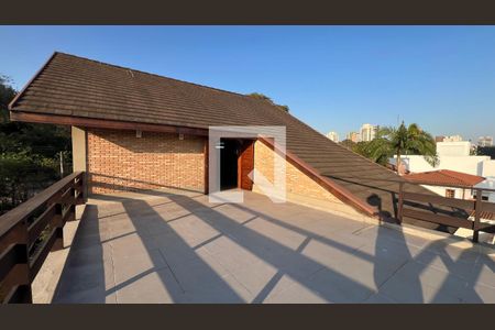 Casa para alugar com 929m², 4 quartos e 4 vagas Casa para alugar com 929m², 4 quartos e 4 vagasTerraço