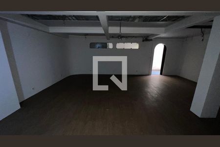 Casa para alugar com 929m², 4 quartos e 4 vagas Casa para alugar com 929m², 4 quartos e 4 vagasSalão de Festas