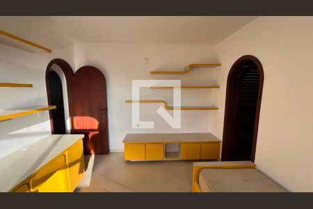 Casa para alugar com 929m², 4 quartos e 4 vagas Casa para alugar com 929m², 4 quartos e 4 vagasQuarto 1