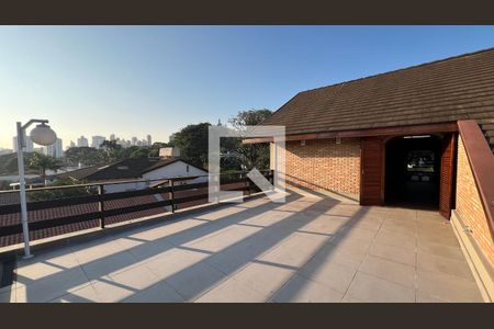 Casa para alugar com 929m², 4 quartos e 4 vagas Casa para alugar com 929m², 4 quartos e 4 vagasTerraço