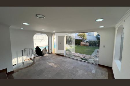 Casa para alugar com 929m², 4 quartos e 4 vagas Casa para alugar com 929m², 4 quartos e 4 vagasSala