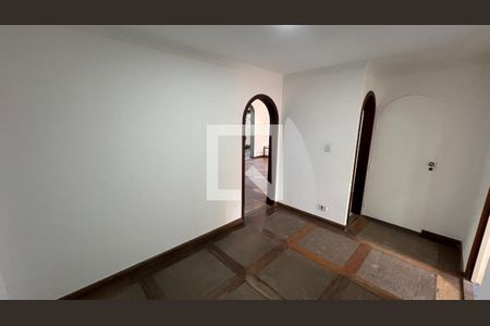 Casa para alugar com 929m², 4 quartos e 4 vagas Casa para alugar com 929m², 4 quartos e 4 vagasCopa