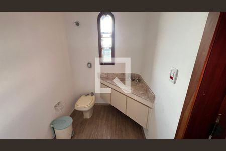 Casa para alugar com 929m², 4 quartos e 4 vagas Casa para alugar com 929m², 4 quartos e 4 vagasBanheiro da sala 2