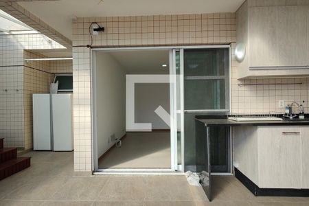 Apartamento à venda com 137m², 3 quartos e 2 vagasCobertura