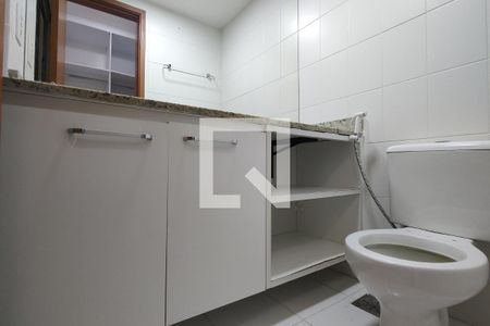 Apartamento à venda com 137m², 3 quartos e 2 vagasBanheiro da Suíte