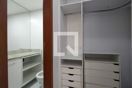 Apartamento à venda com 137m², 3 quartos e 2 vagasCloset da suíte