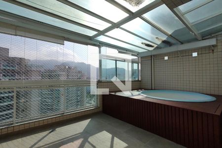 Apartamento à venda com 137m², 3 quartos e 2 vagasCobertura