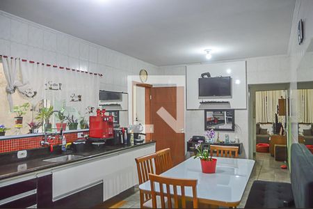 Casa à venda com 213m², 3 quartos e 2 vagasCozinha