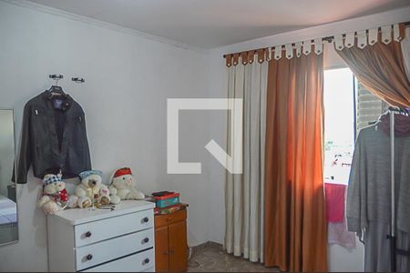 Casa à venda com 213m², 3 quartos e 2 vagasQuarto 2