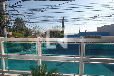 Casa à venda com 212m², 4 quartos e 2 vagasTerraço